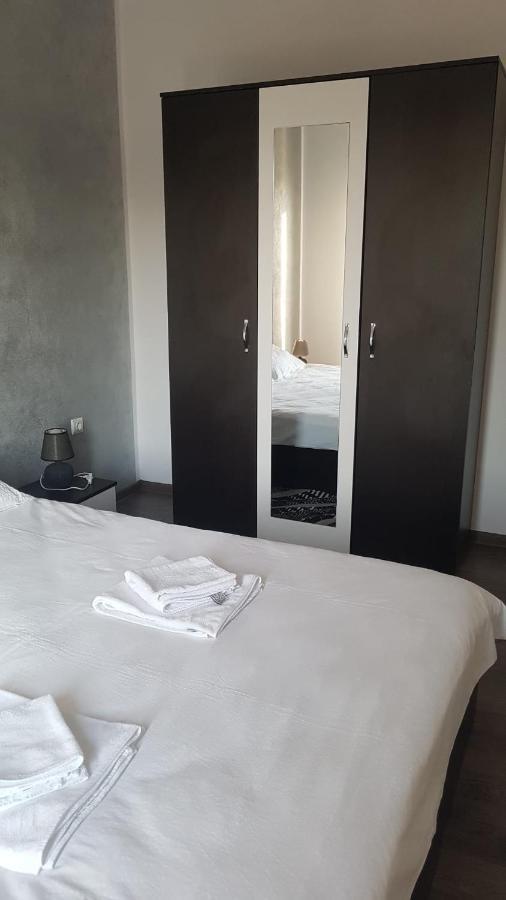 Apartament Teo Caransebeş Extérieur photo